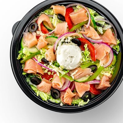 Салат Лосось Крем-чиз в Subway по цене 515 ₽