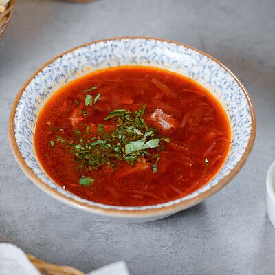 Борщ из говядины в Чайхона Вадуд по цене 380 ₽