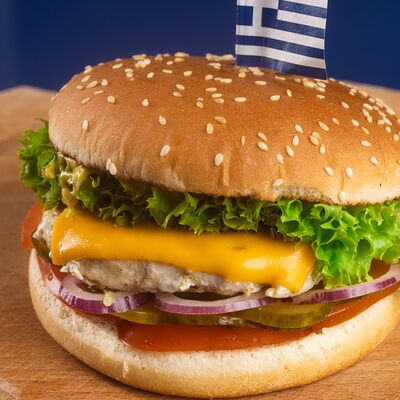 Гамбургер в Greco по цене 460 ₽