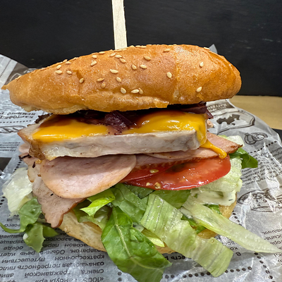 Бургер 3 поросенка в Bistro 113 по цене 830 ₽