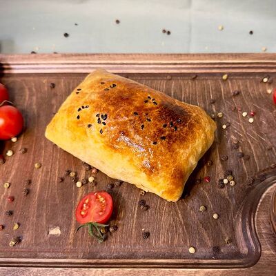 Самса с курицейв Донер Хаус по цене 190 ₽