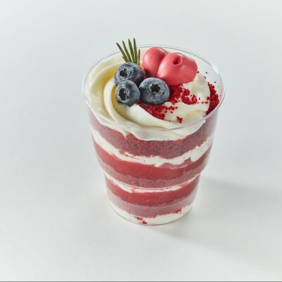 Трайфл Красный бархат в Room-cafe по цене 510 ₽