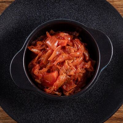 Капуста тушеная по-чешски в Cernovar по цене 220 ₽