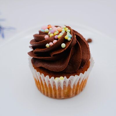 Кекс с кремом в Два зерна по цене 192 ₽