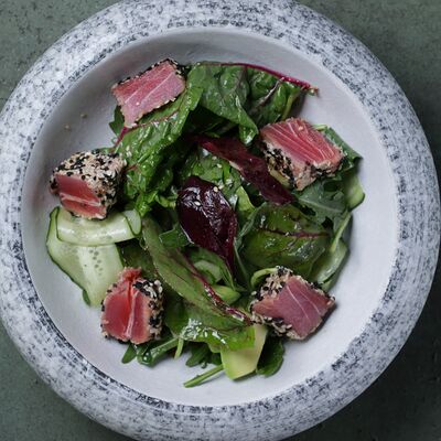 Салат с тунцом в Павелецкие бани по цене 790 ₽