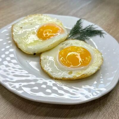 Яичница из двух яицв Пушкинский буфет по цене 110 ₽