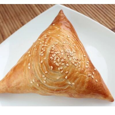 Самса с курицей в Street Food 24 по цене 170 ₽