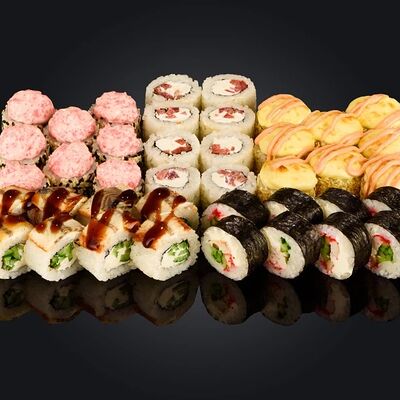Сет Канадский в Фудзи Суши по цене 2076 ₽