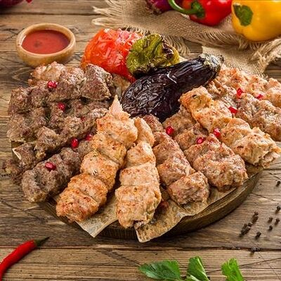 Ассорти люля-кебабов в Три хинкали&Шашлык по цене 3699 ₽