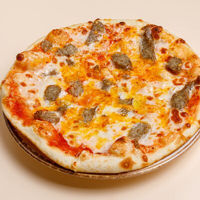 Пицца с колбасками в PastaMore по цене 380 ₽