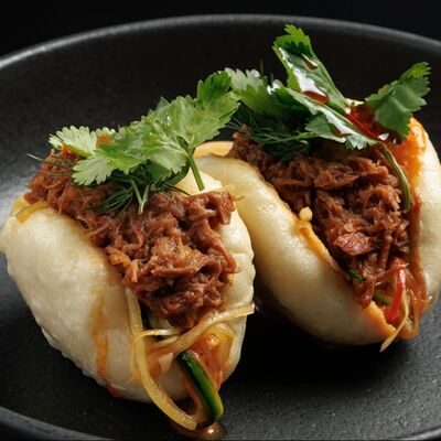 Бао с томленым мясом в Stories по цене 399 ₽