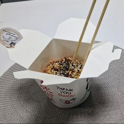 Wok сливочно-соевый в Райский дворик по цене 420 ₽