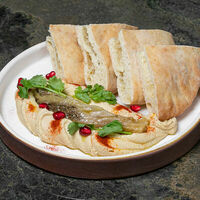 Хумус с печёным баклажаном в Sigma