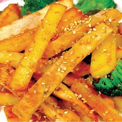 В33 Куриное филе с картофелем фри 香炸鸡排薯条 в Charlie tea по цене 720 ₽