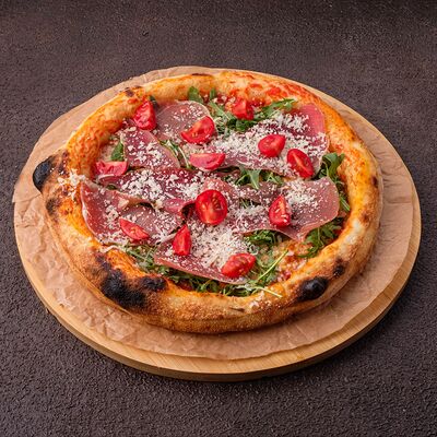 Пицца Парма в Cosmo пицца пучча по цене 1087 ₽