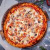 Пицца с мраморной говядиной в La Pizza Bomba на дровах по цене 990