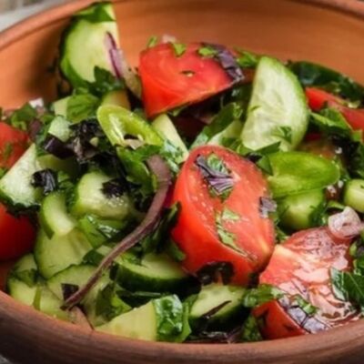 Салат по-грузински с орехами в Мераль по цене 530 ₽