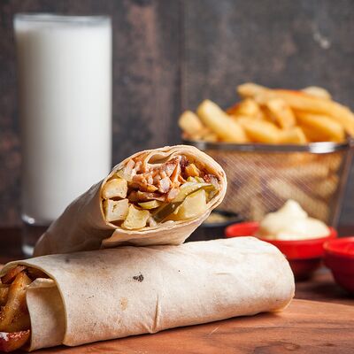 Араби-Комбо с картофелем фри и напитком на выбор в ШефМакс по цене 599 ₽