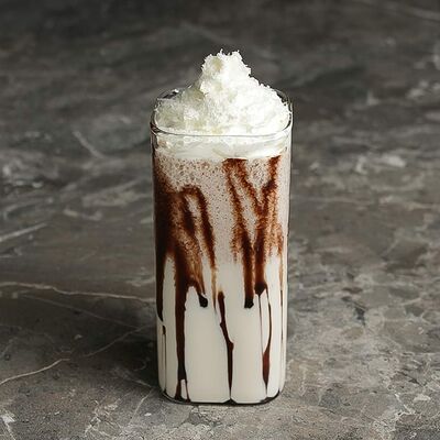 Милкшейк Баунти в FRIENDLOUNGE по цене 380 ₽