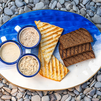 Разные селедочные намазки в Селёдочная по цене 713 ₽