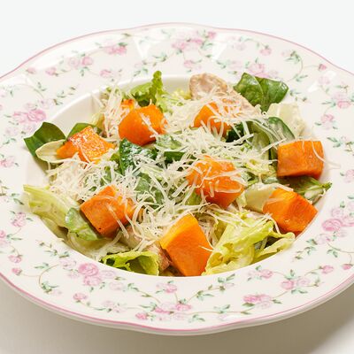 Салат с тыквой и индейкой на компанию в Лизонька, ты где? по цене 850 ₽