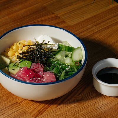 Поке Тунец-унаги в Cream Soda по цене 680 ₽