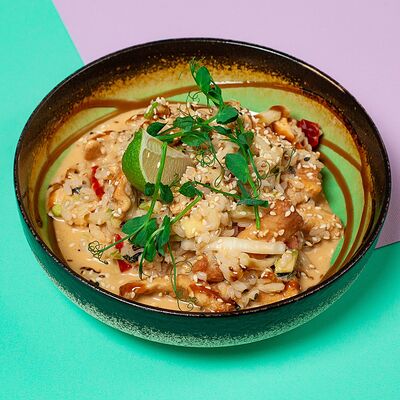 Рис с курицей в соусе карри в Точка Вкуса по цене 339 ₽