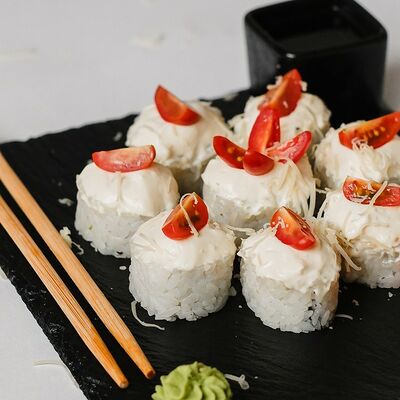 Цезарь ролл в Панда Бистро по цене 450 ₽