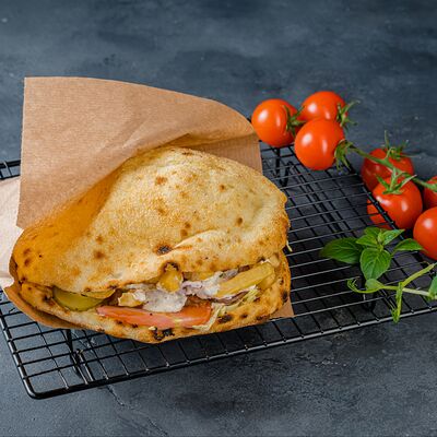 Итальянская пучча с курицейв PizzAmore по цене 690 ₽