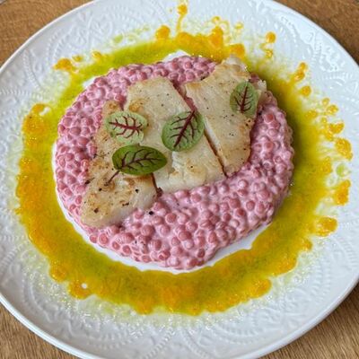 Палтус со свекольным пти-тимом в Cook cafeshop по цене 1390 ₽