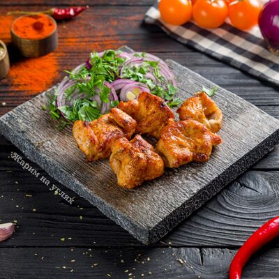 Куриная грудка на углях в Жарим на углях по цене 850 ₽