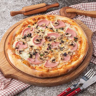 Пицца Funghi prosciutto в UNITY по цене 840 ₽