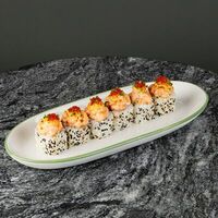 Запеченный ролл с лососемв Суши в бутылке