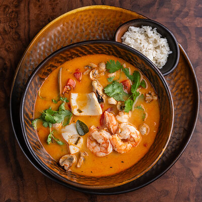 Суп Том Ям с морепродуктами в Чочо по цене 950 ₽