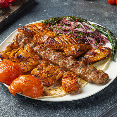 Микс-кебабов в CHEF BURGER Три вокзала Депо по цене 4500 ₽