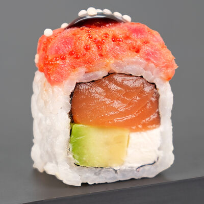 Роллы Магуро Лосось в Tao Sushi Lab по цене 1490 ₽