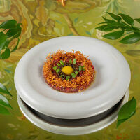 Тартар из мраморной говядины с чёрной икрой в Turandot