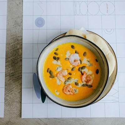 Тыквенный крем-суп с креветкой в Semplice Secondfloor по цене 520 ₽