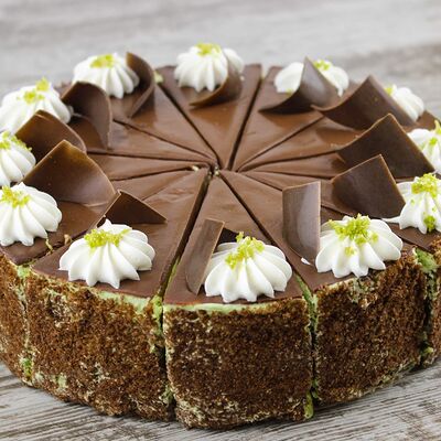 Торт Дубайский шоколад в Кондитерский дом 24TORT RU по цене 3567 ₽