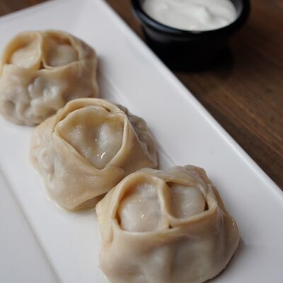 Манты с бараниной в Рандеву по цене 450 ₽