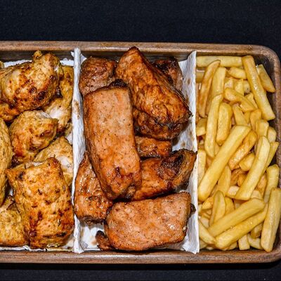 Сет №3 Курица и свинина maxi в Кухня Bro по цене 4455 ₽