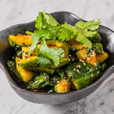 Битые огурцы с кешью в Dragon по цене 450 ₽