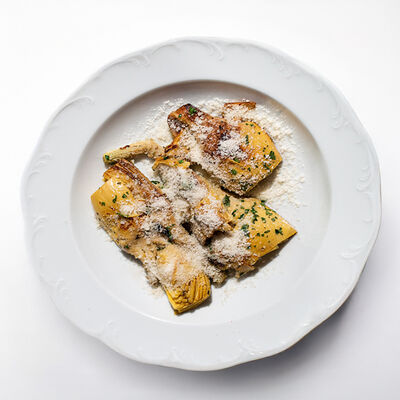 Жареные артишоки с пармезаном в Probka по цене 1908 ₽