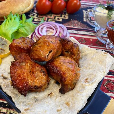 Шашлык из cвинoй вырезки в Хоровац хаус по цене 400 ₽