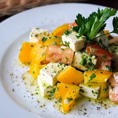 Салат с брынзой в Хинкальня по цене 18 р.