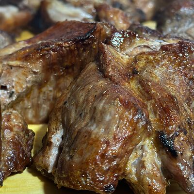 Свиная лопаткав Му&За по цене 520 ₽