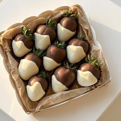 Клубника в шоколаде Расскажи снегурочка маленькийв Клубника по цене 2990 ₽