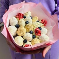 Букет из клубники в белом шоколаде Свет в MCakes - торты и десерты