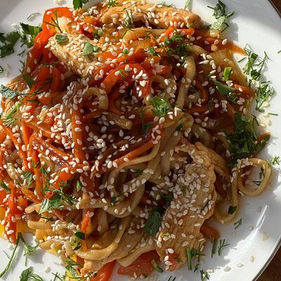 Вок с лососем в Собрание по цене 470 ₽