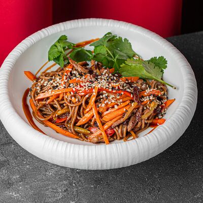 Гречневая лапша с телятиной в OPERALounge Новый центр по цене 790 ₽